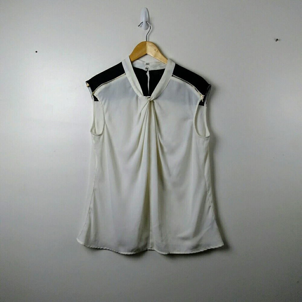 COPY - Worthington, black and off-white Sleeveles…